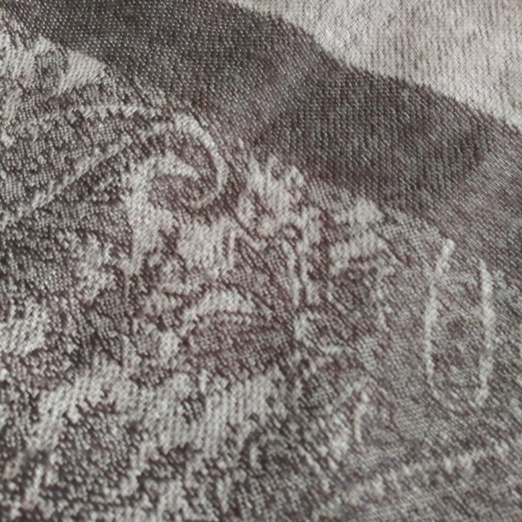 Scarf - Picture 3 of 5